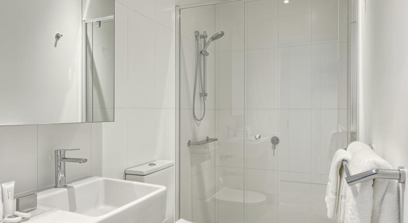 Experience Platinum Hotel Apartments Melbourne Exterior photo