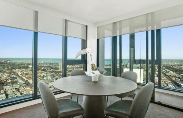 Experience Platinum Hotel Apartments Melbourne Exterior photo