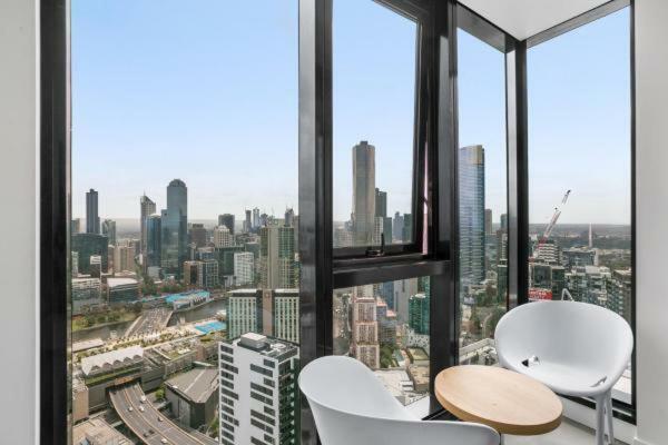 Experience Platinum Hotel Apartments Melbourne Exterior photo